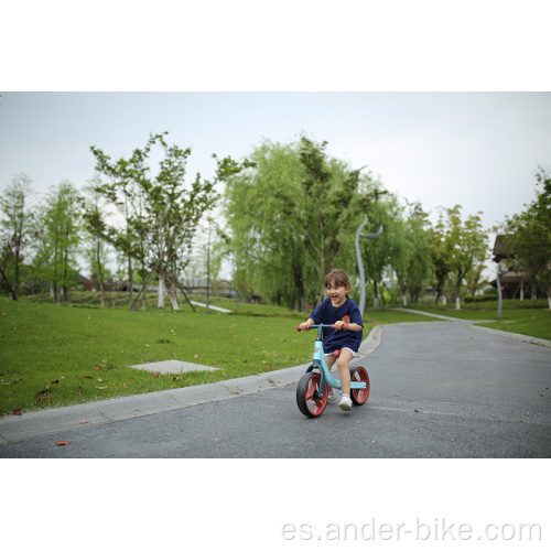 Nuevo modelo de tubo de acero sin bicicleta de equilibrio de entrenamiento de pedal